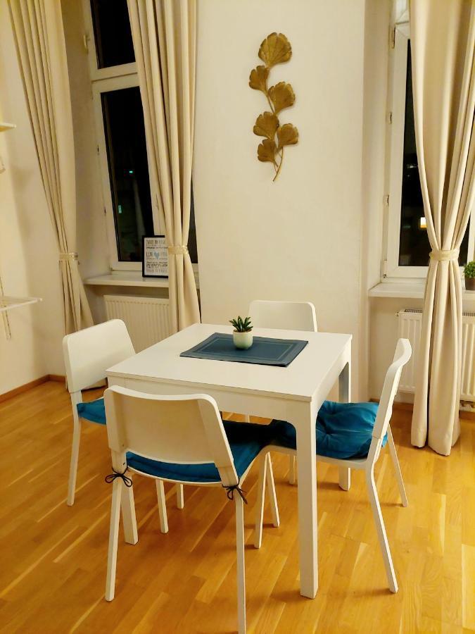 Cozy Vienna City Apartment 40M2 In Central & Beautiful Family Area Right At Subway & Park ภายนอก รูปภาพ